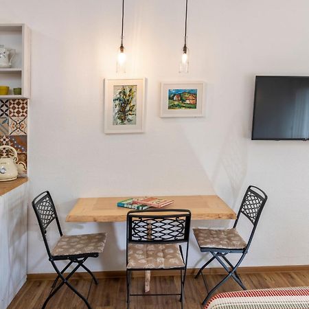 Delightful Studio Sara Virpazar Ngoại thất bức ảnh