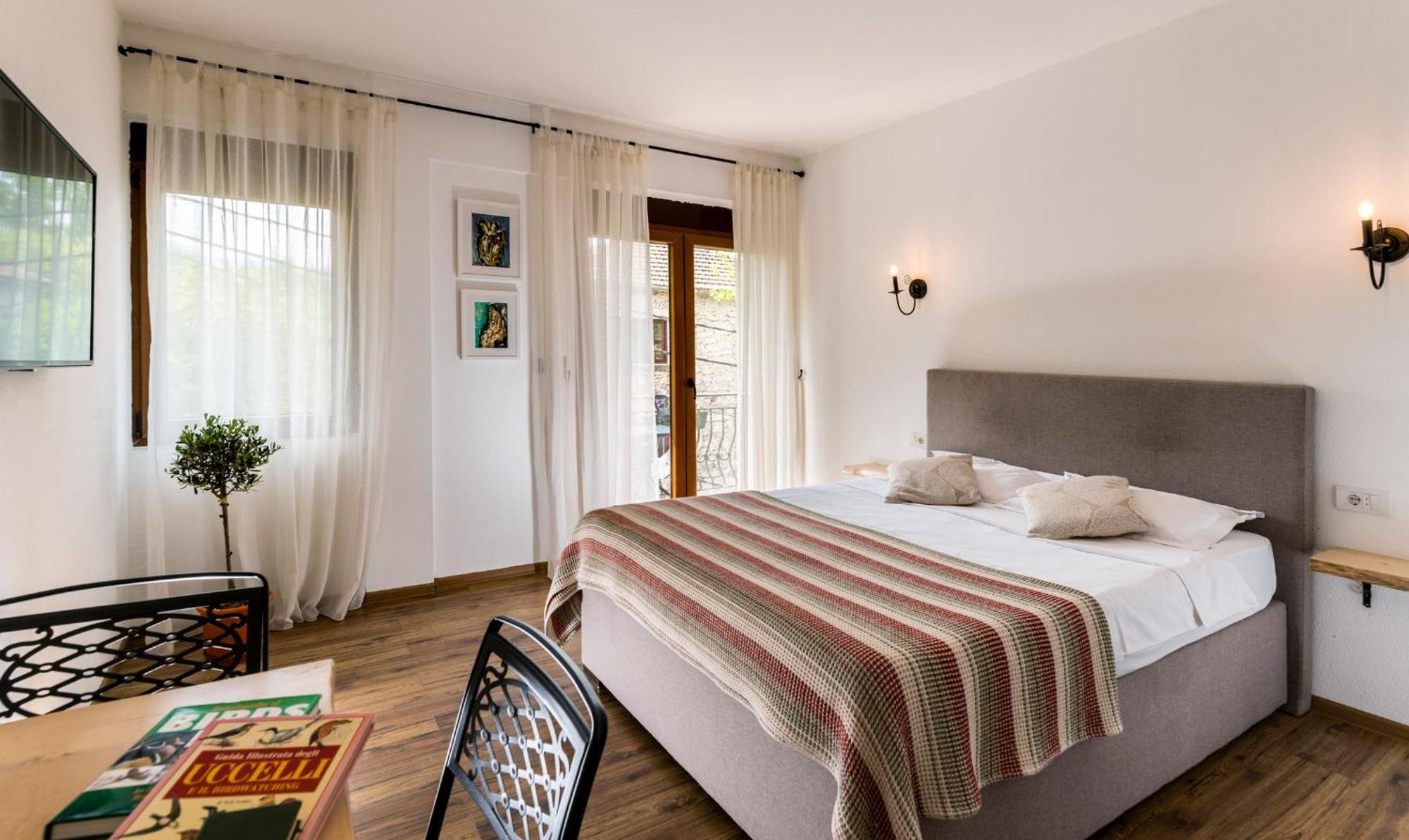 Delightful Studio Sara Virpazar Ngoại thất bức ảnh