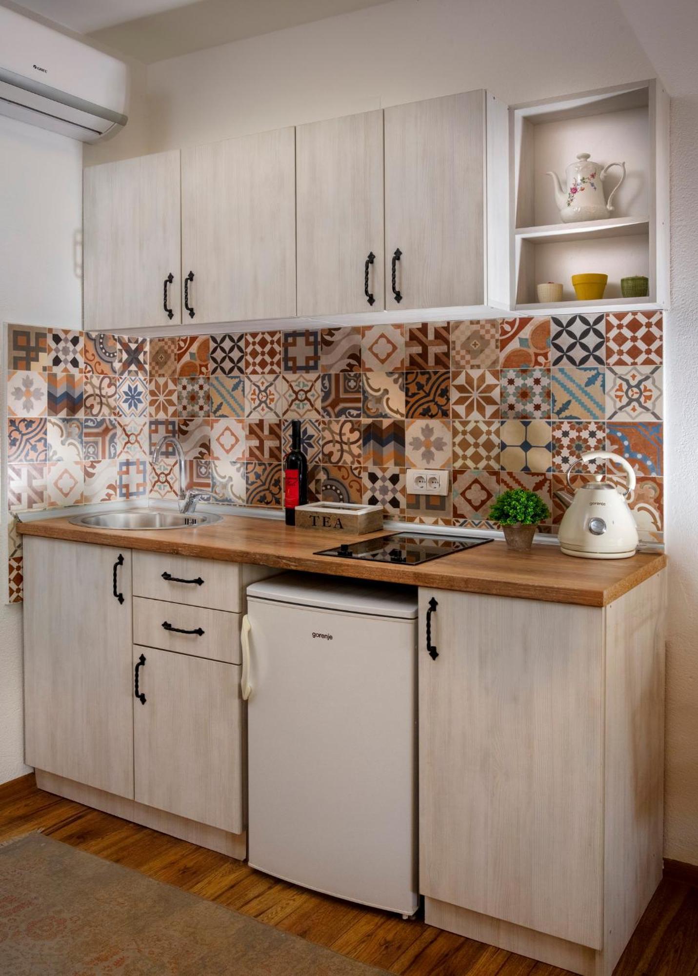Delightful Studio Sara Virpazar Ngoại thất bức ảnh