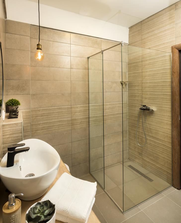Delightful Studio Sara Virpazar Ngoại thất bức ảnh