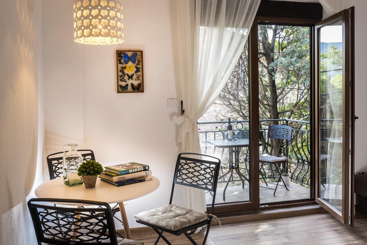 Delightful Studio Sara Virpazar Ngoại thất bức ảnh